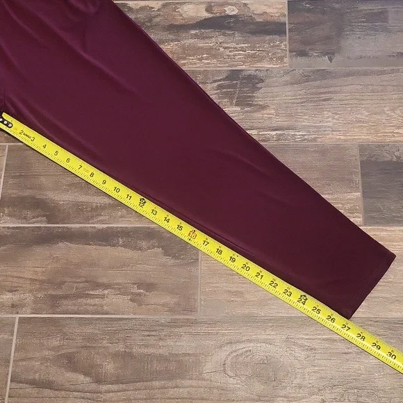 Nina Leonard 3/4 Sleeve Jumpsuit in Wine, Size Medium - Picture 11 of 13